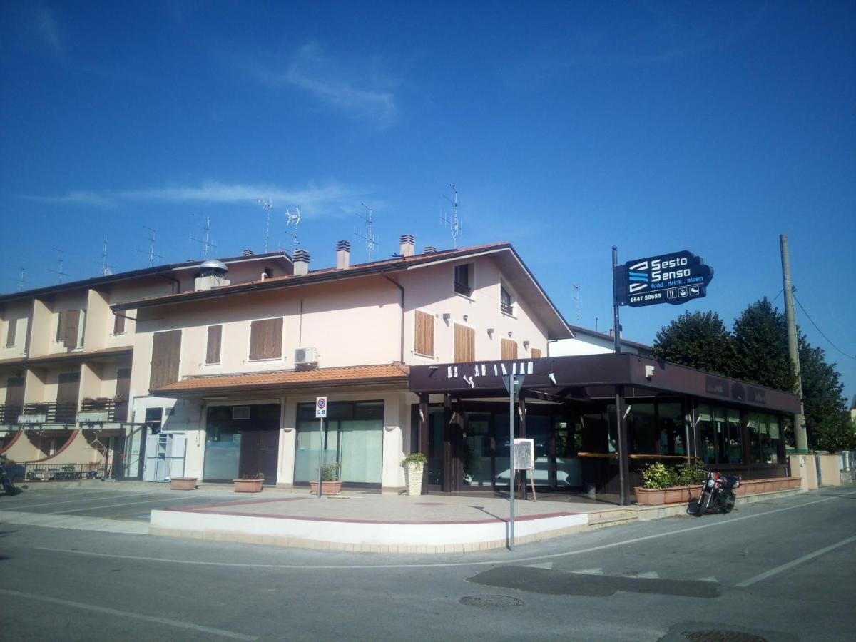 Sestosenso Food Drink Sleep Ristorante Pizzeria Alloggi Cesena Eksteriør bilde
